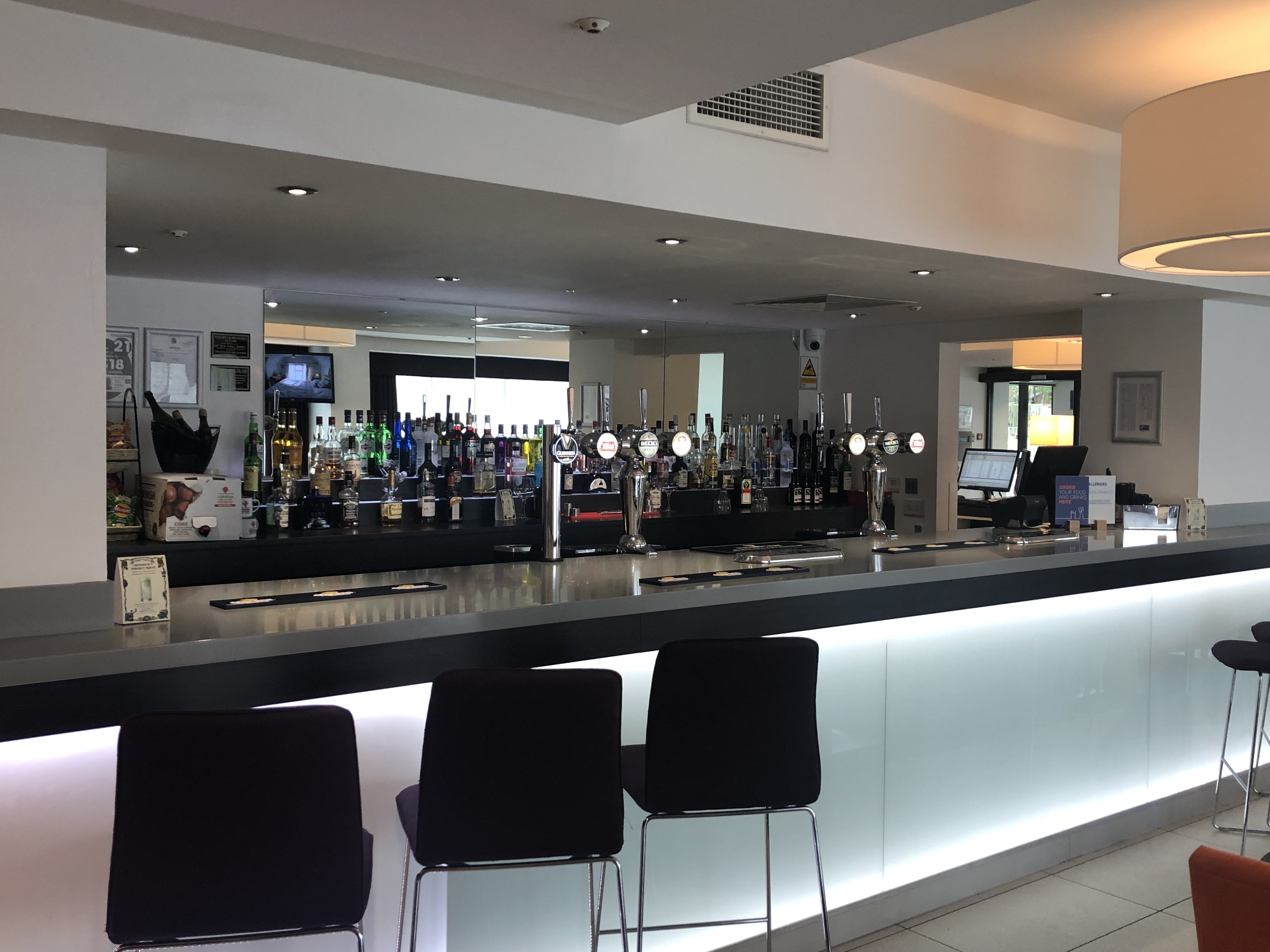 HOLIDAY INN EXPRESS BIRMINGHAM-SOUTH A45 17/30