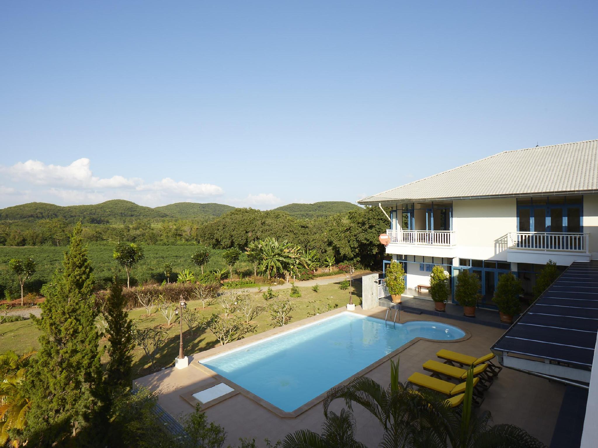 Santosha Health & Lifestyle Resort 56/58