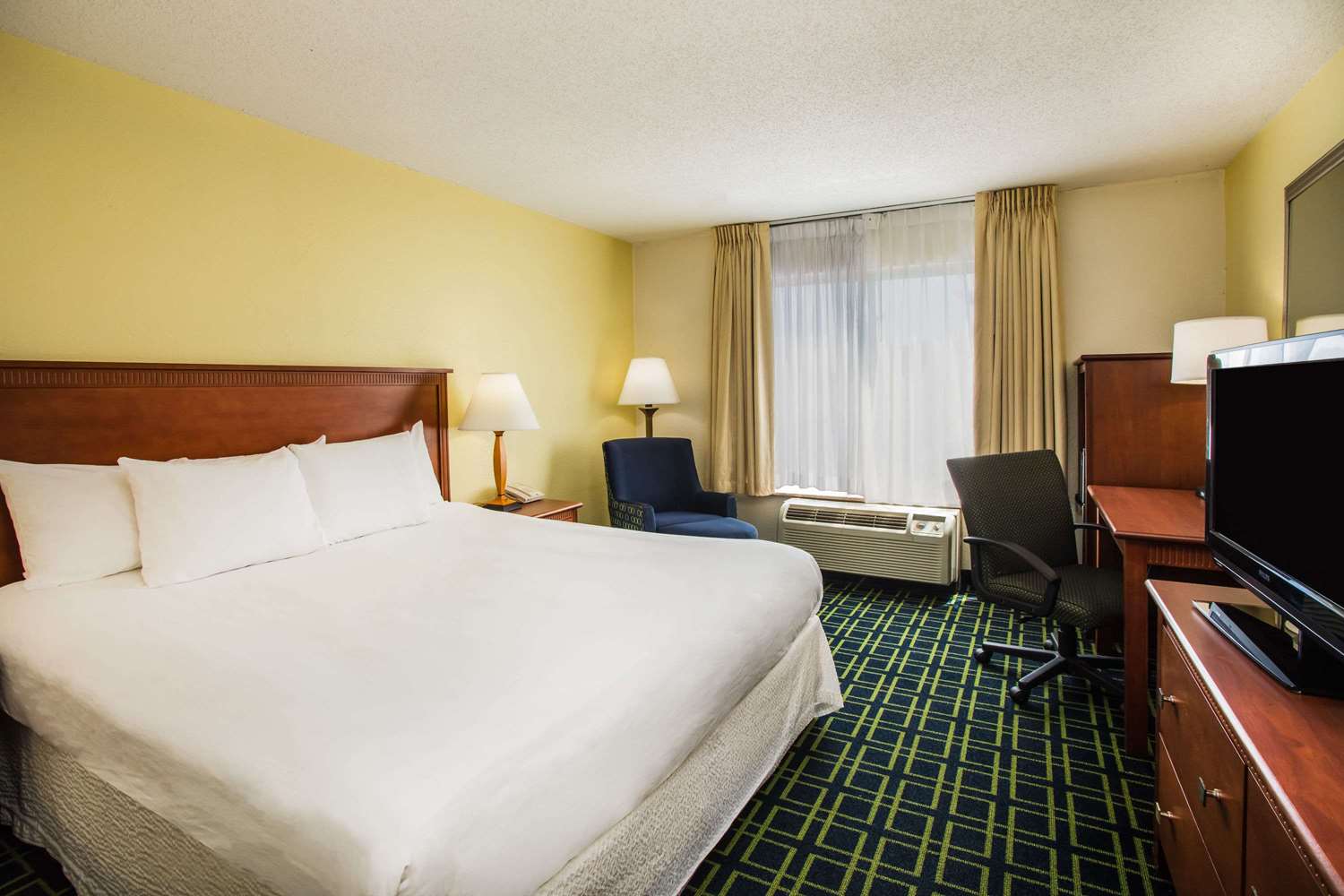 Days Inn by Wyndham Florence Near Civic Center 12/47