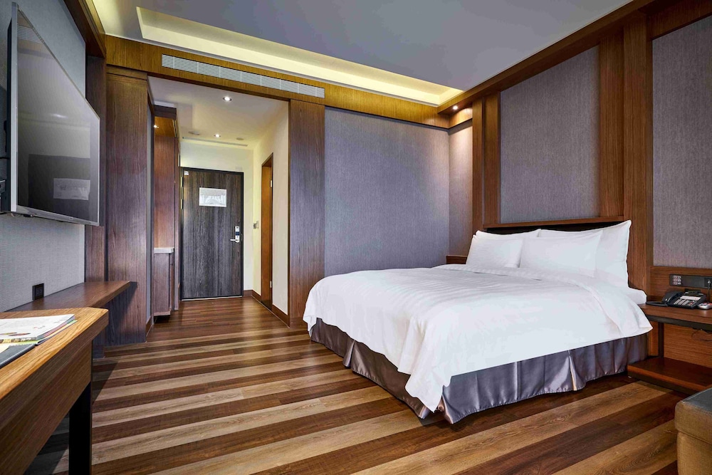 So Fun Hotel 25/61