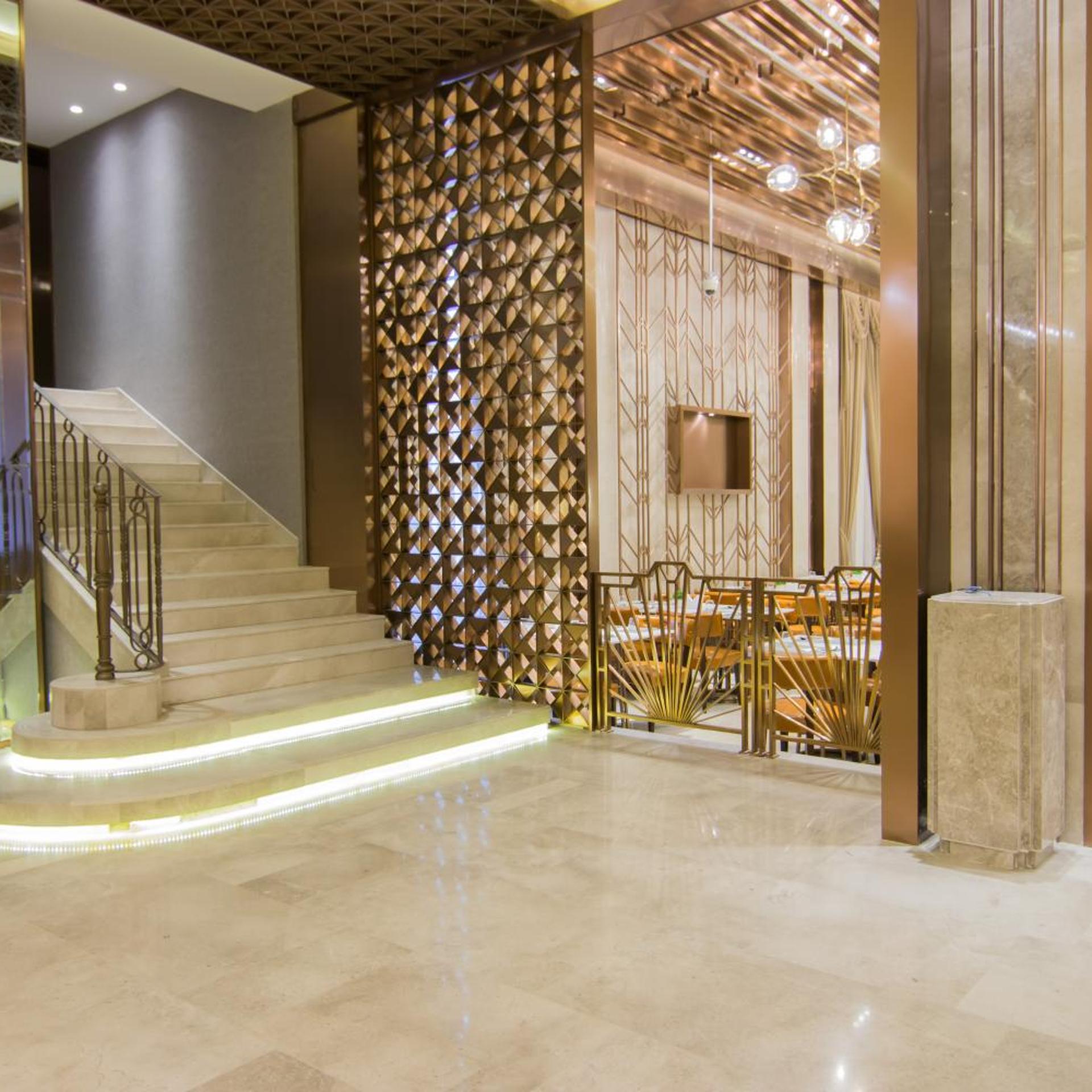 Lobby at Yitel Premium (Shanghai people's Square Nanjing Road Pedestrian Street shop), SHANGHAI