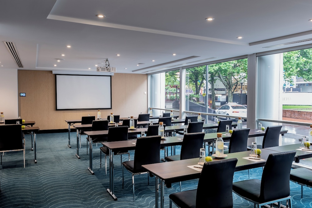 Novotel Sydney Darling Square 56/65