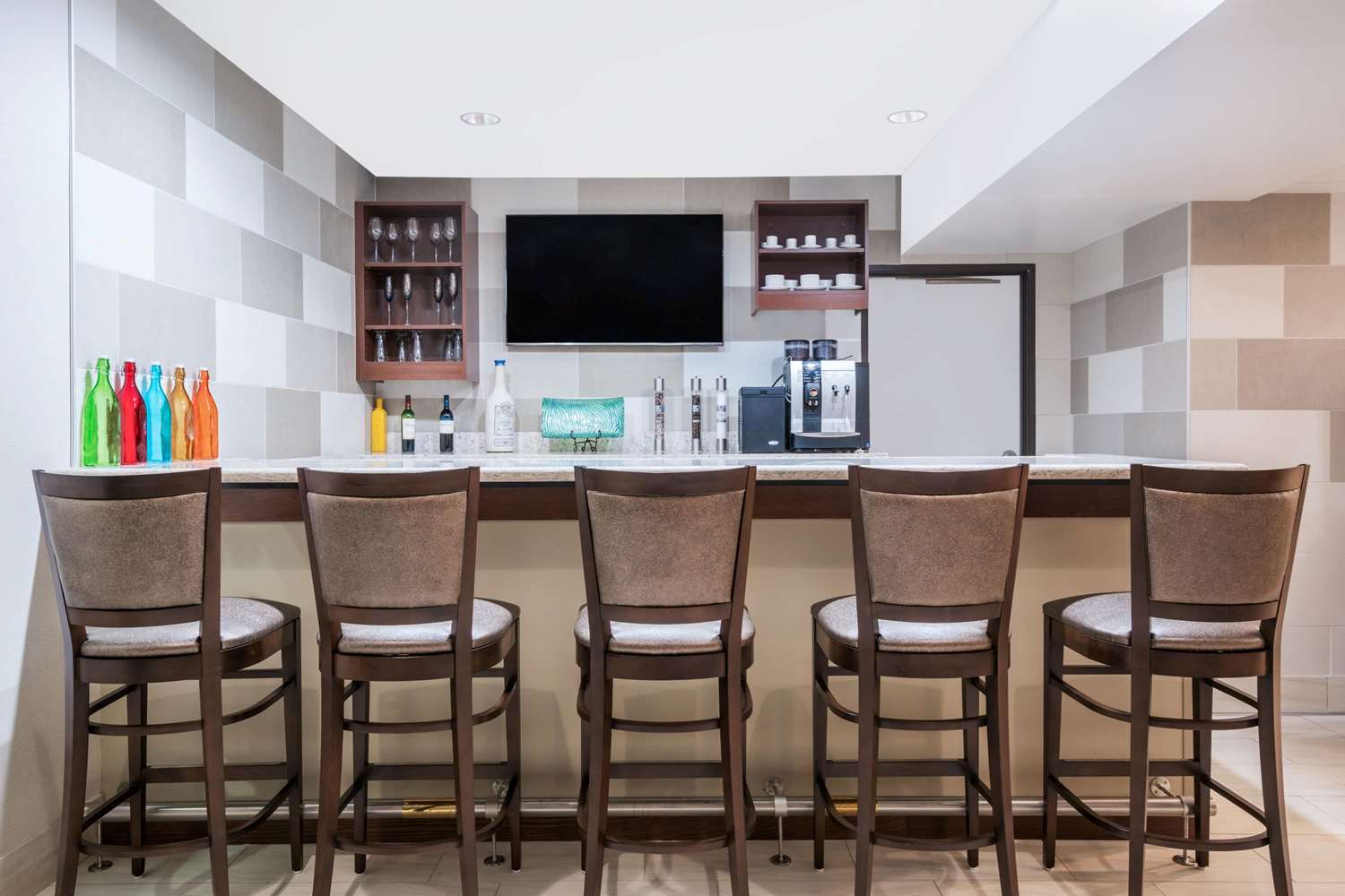 Ramada By Wyndham Minneapolis Golden Valley 28/42