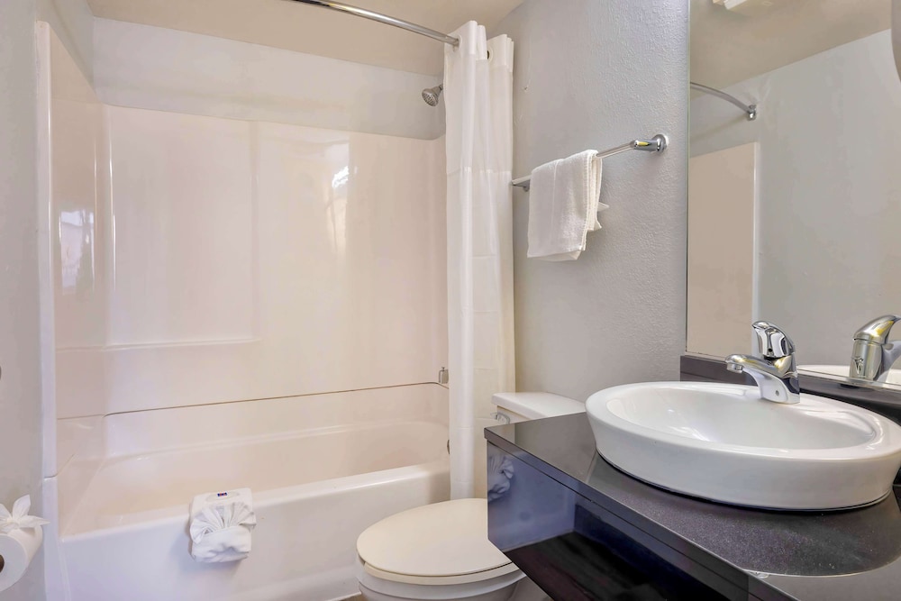 Motel6 Villa Park, IL - Chicago West 61/65