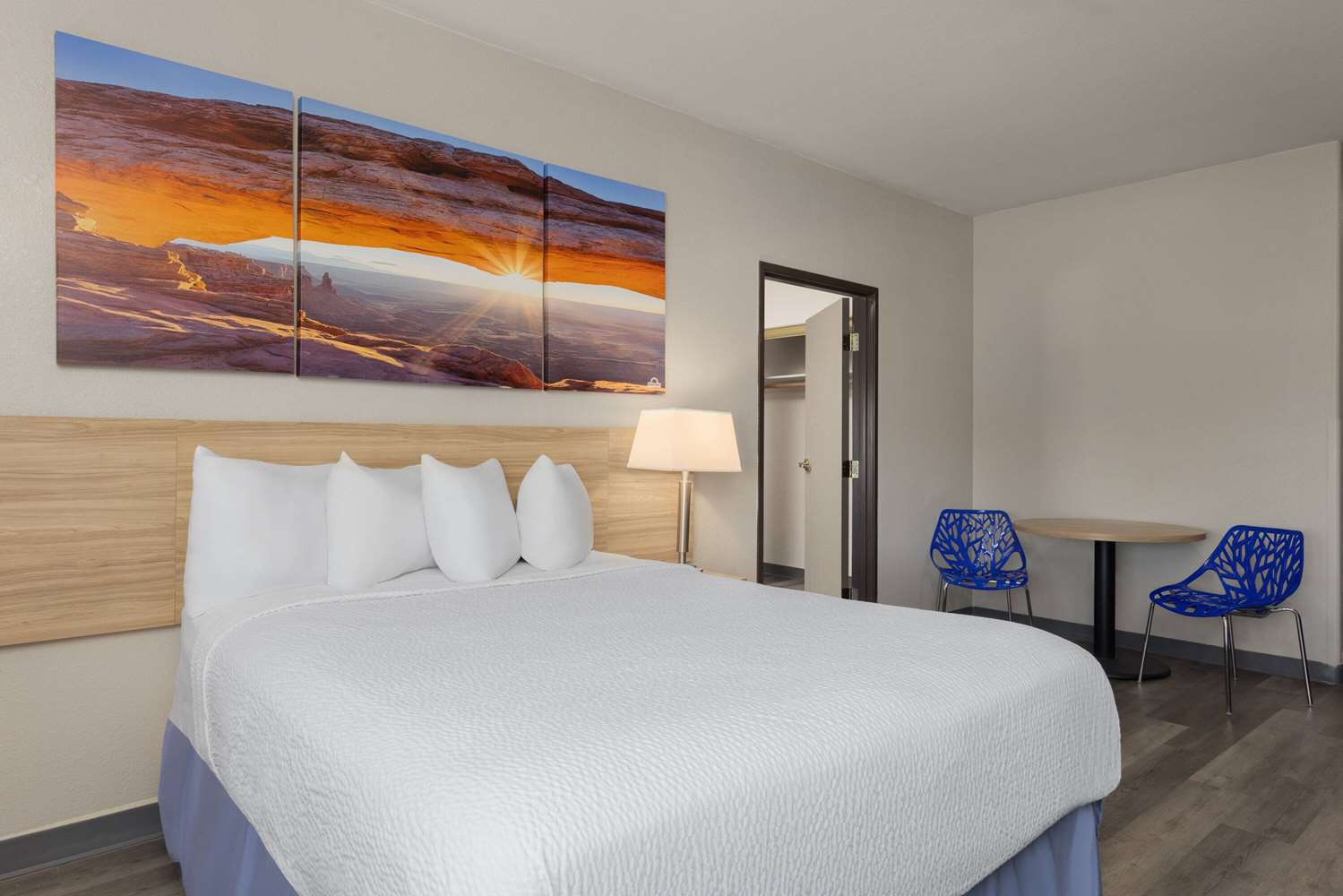 Days Inn & Suites by Wyndham Tucson/Marana 20/39