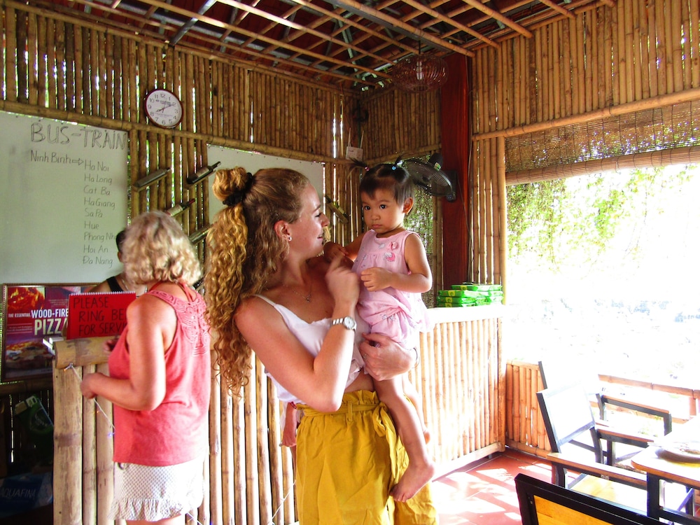 Ninh Binh Mountain Side Homestay & Cafe 43/67