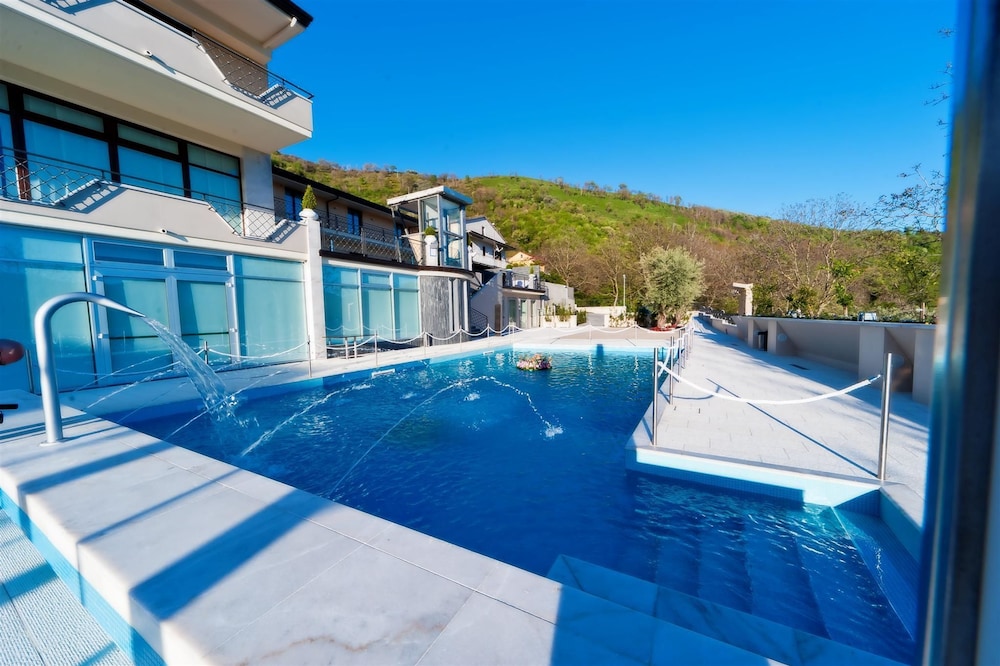 Vea Resort Hotel 36/63