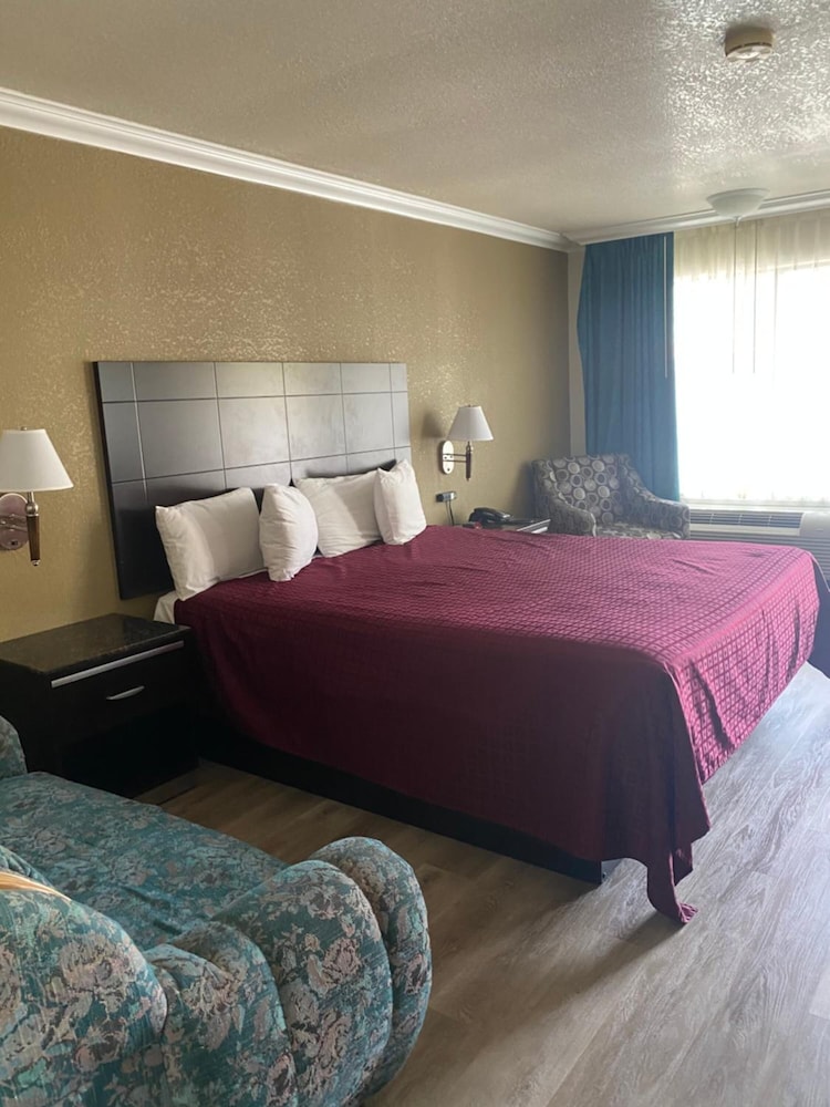 Americas Best Value Inn Atascadero Paso Roble 23/66