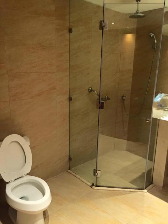 غرفة قياسية بسرير مزدوج، Sheraton Miramar Hotel and Convention center 4/4