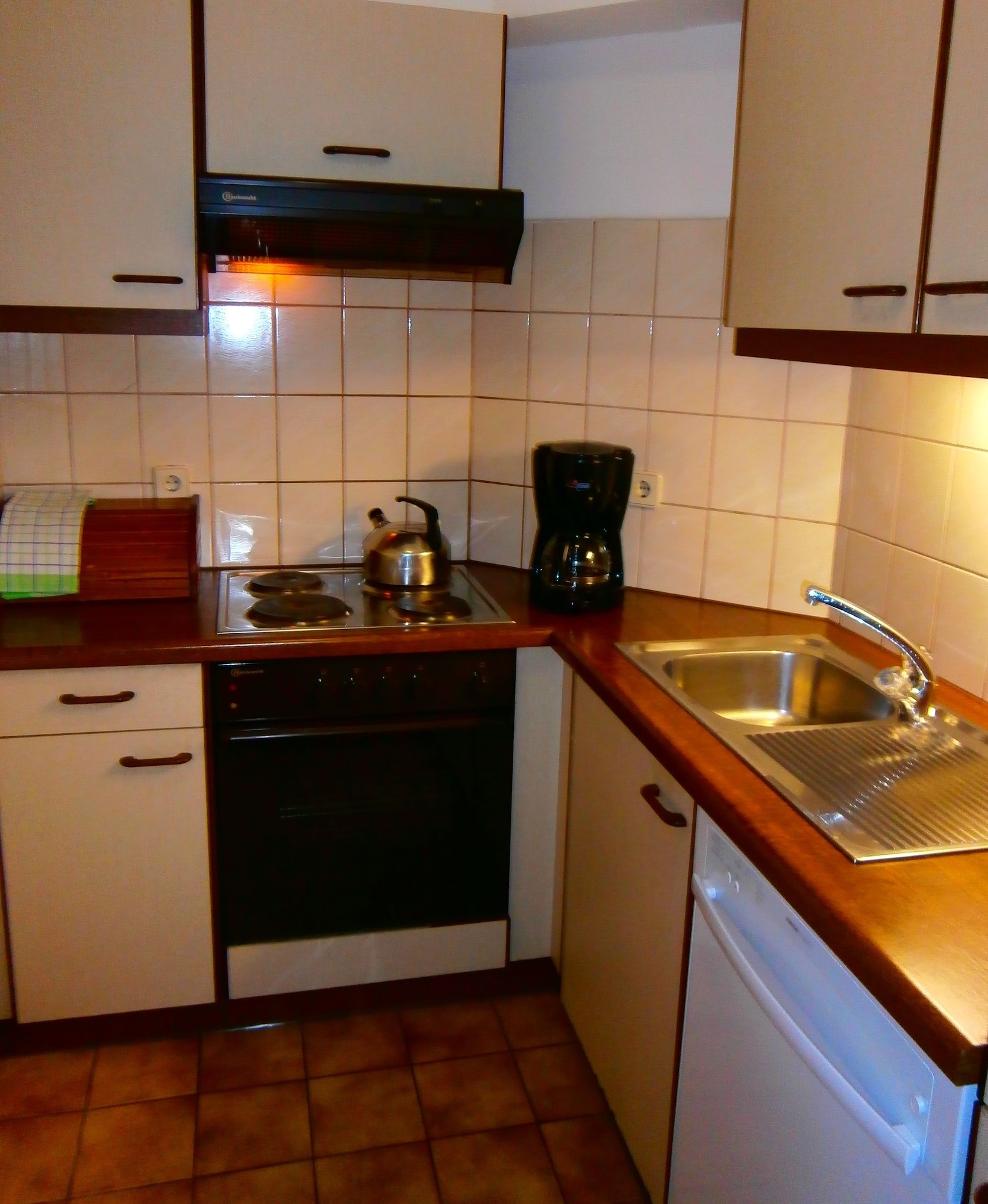 2 BEDROOMS, APARTMENT, 2 KING BEDS, SOFA, BALCONY