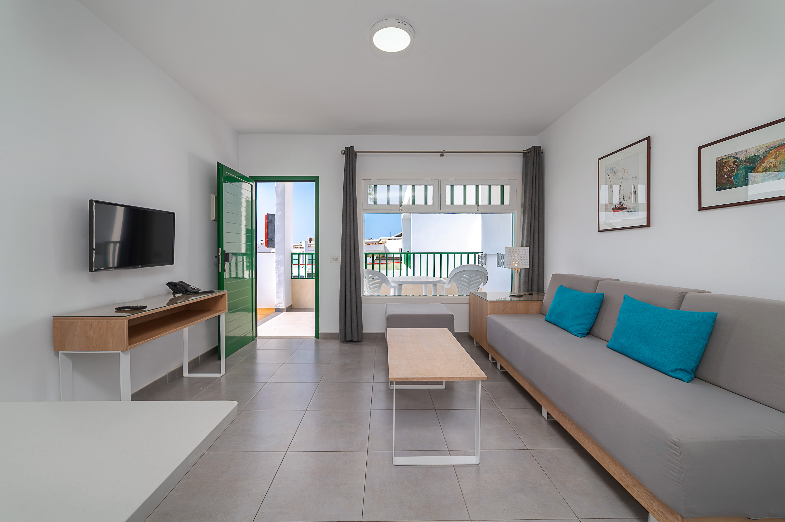 Elena Apartamentos 14/44