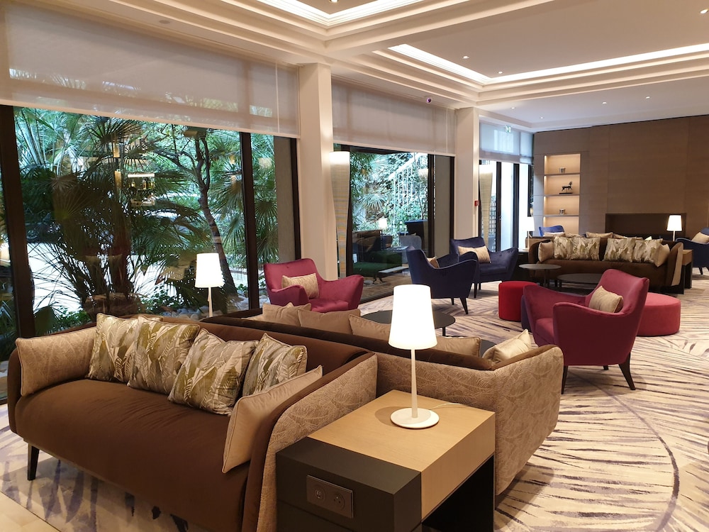 Hotel Garden Elysees 46/81