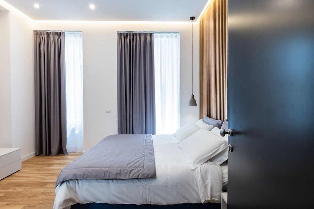 COMFORT, QUEEN AND TWIN BEDS