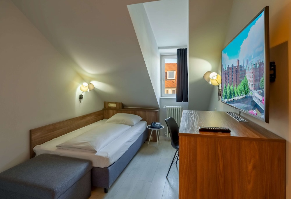 STANDARD, SINGLE, SINGLE BED