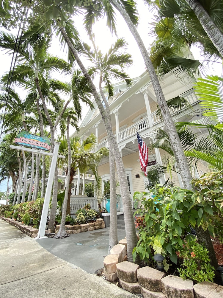 The Palms Hotel 64/73