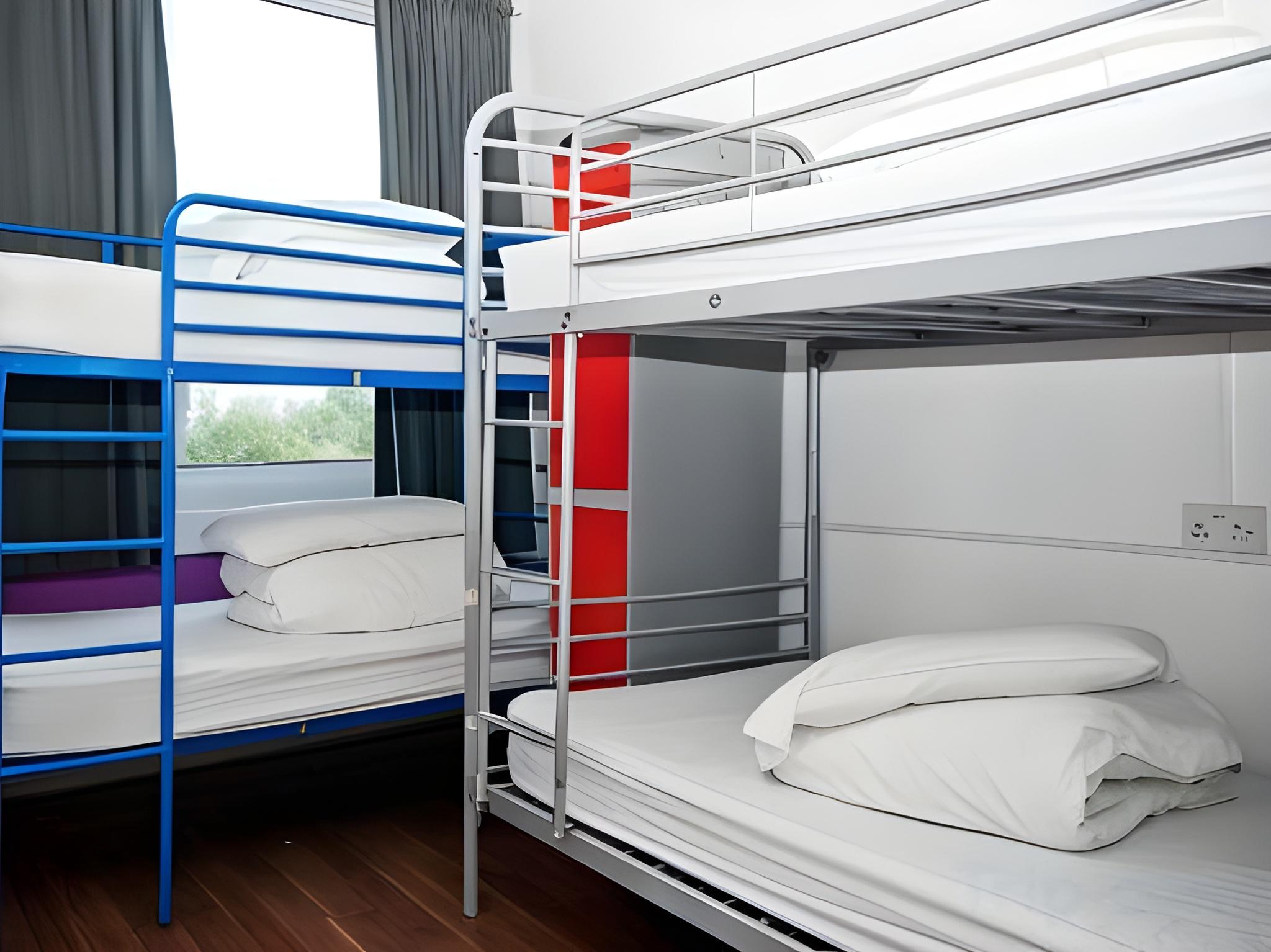 MIXED DORM, 6 BEDS