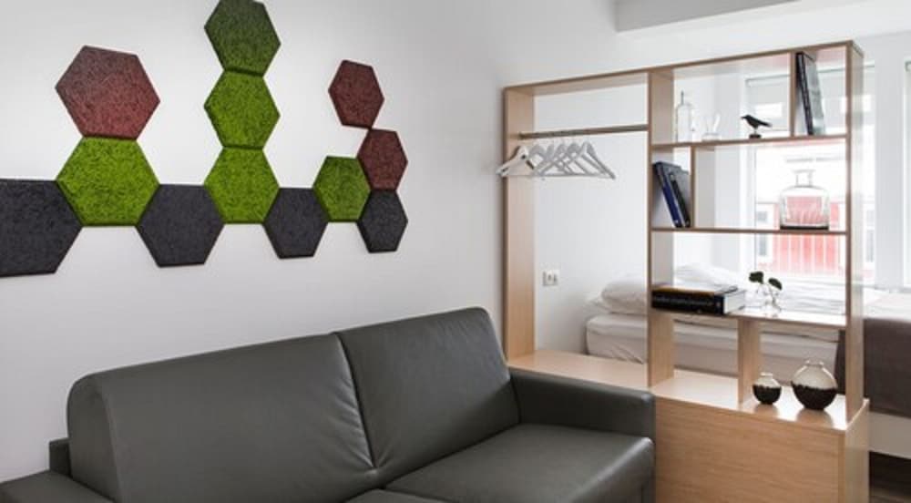 Island Apartments 13/19