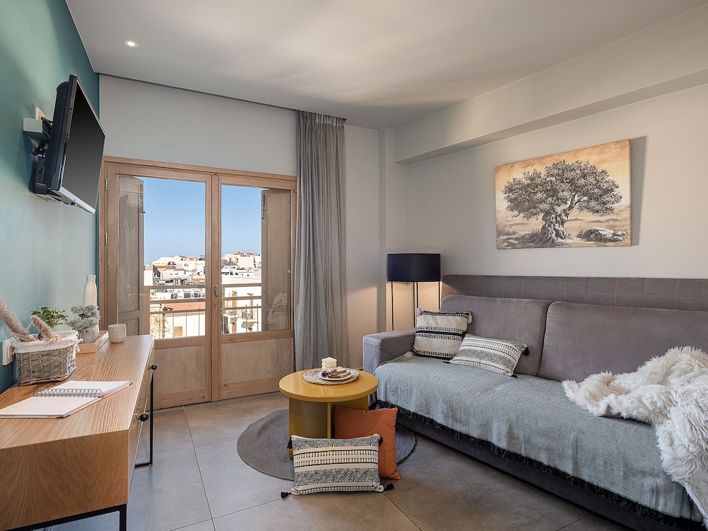 Elia Bettolo Hotel 26/69