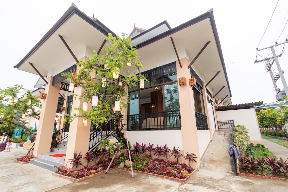 Peacock De Pai Hotel 7/50