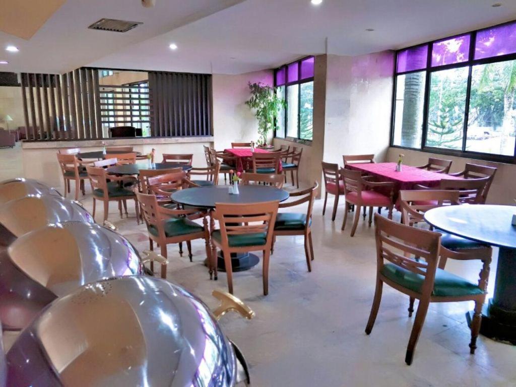 Nida Rooms Purna Mtq 12/17