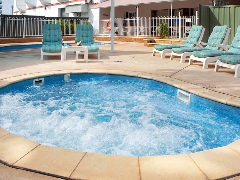 Novotel Darwin CBD 3/64
