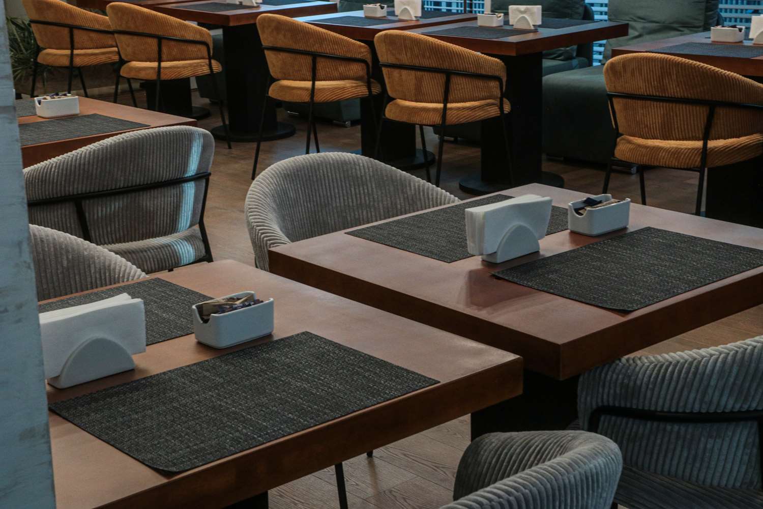 restaurant cafeteria