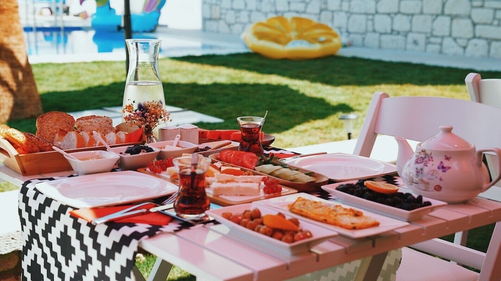 Kybele Alacati 35/50