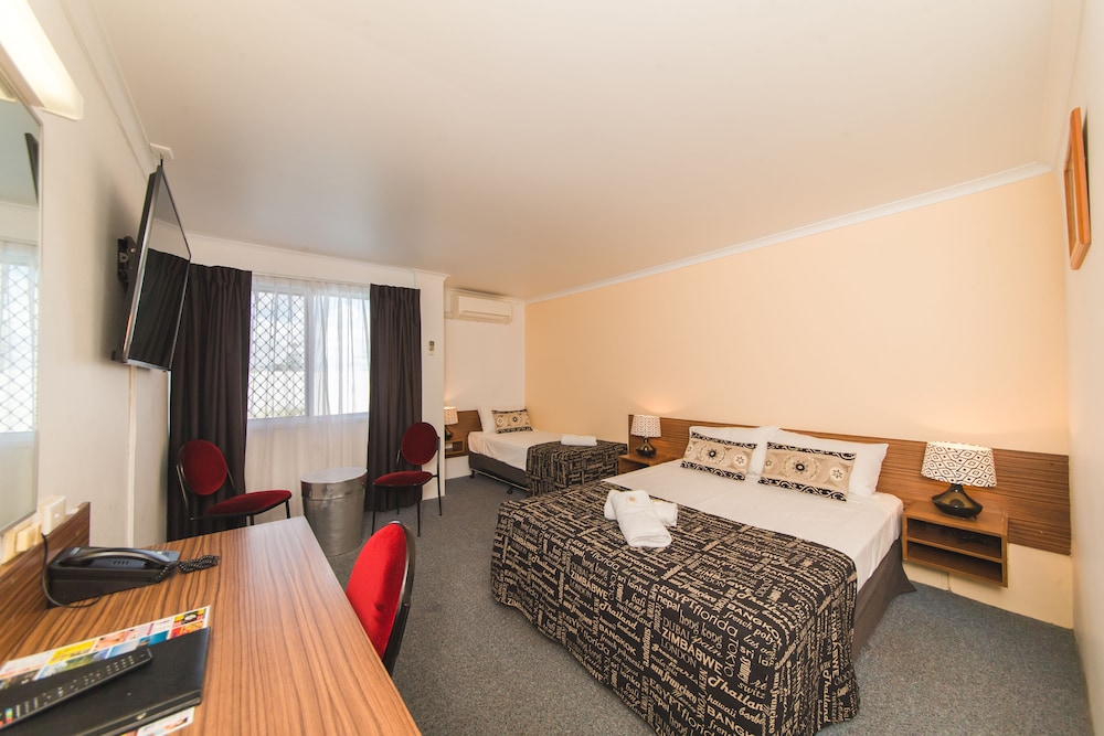 Hampton Villa Motel (ex.Comfort Inn Rockhampton) 24/71
