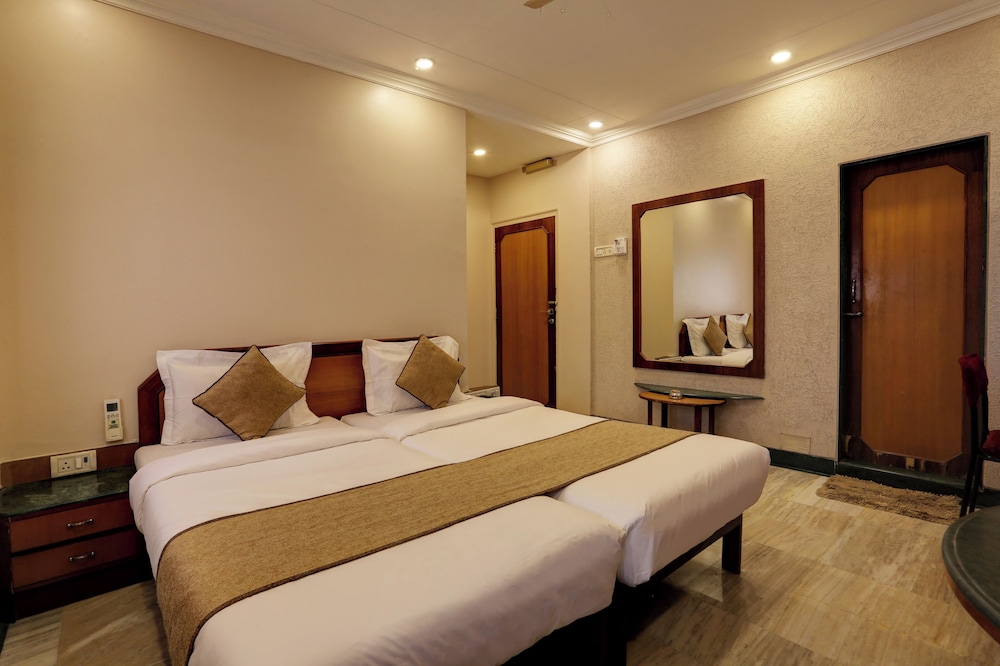 Hotel Accord 50/67