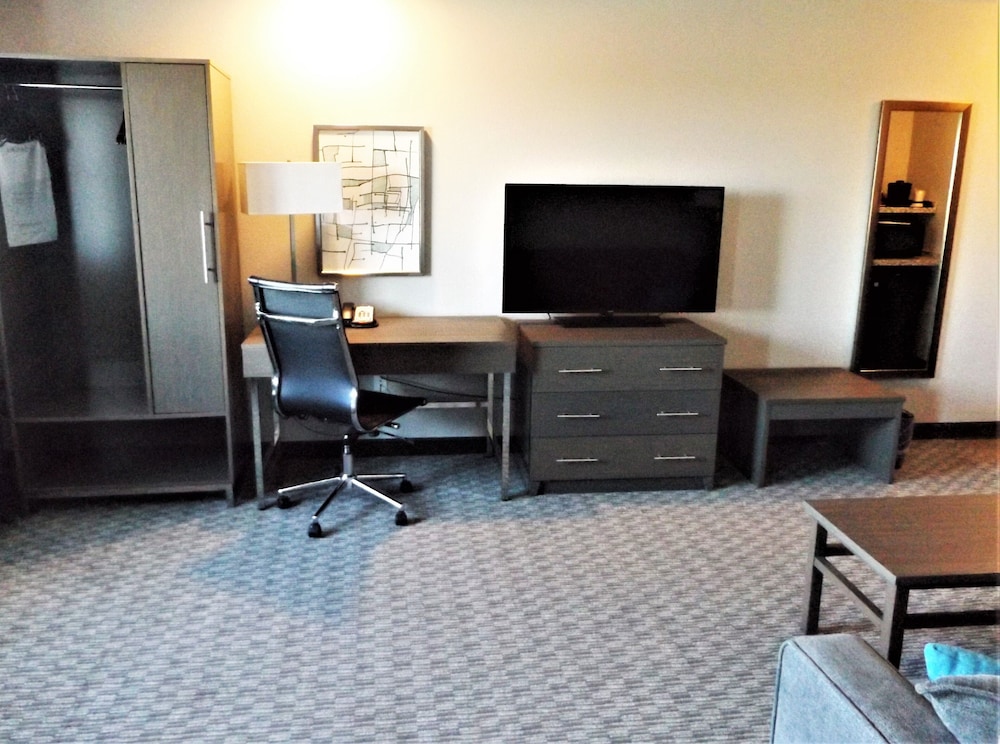 Brookstone Fort Dodge 34/46
