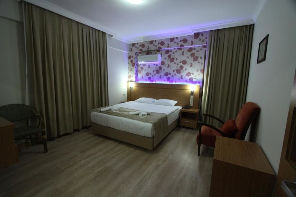 Sirius Mi Hotel 6/50
