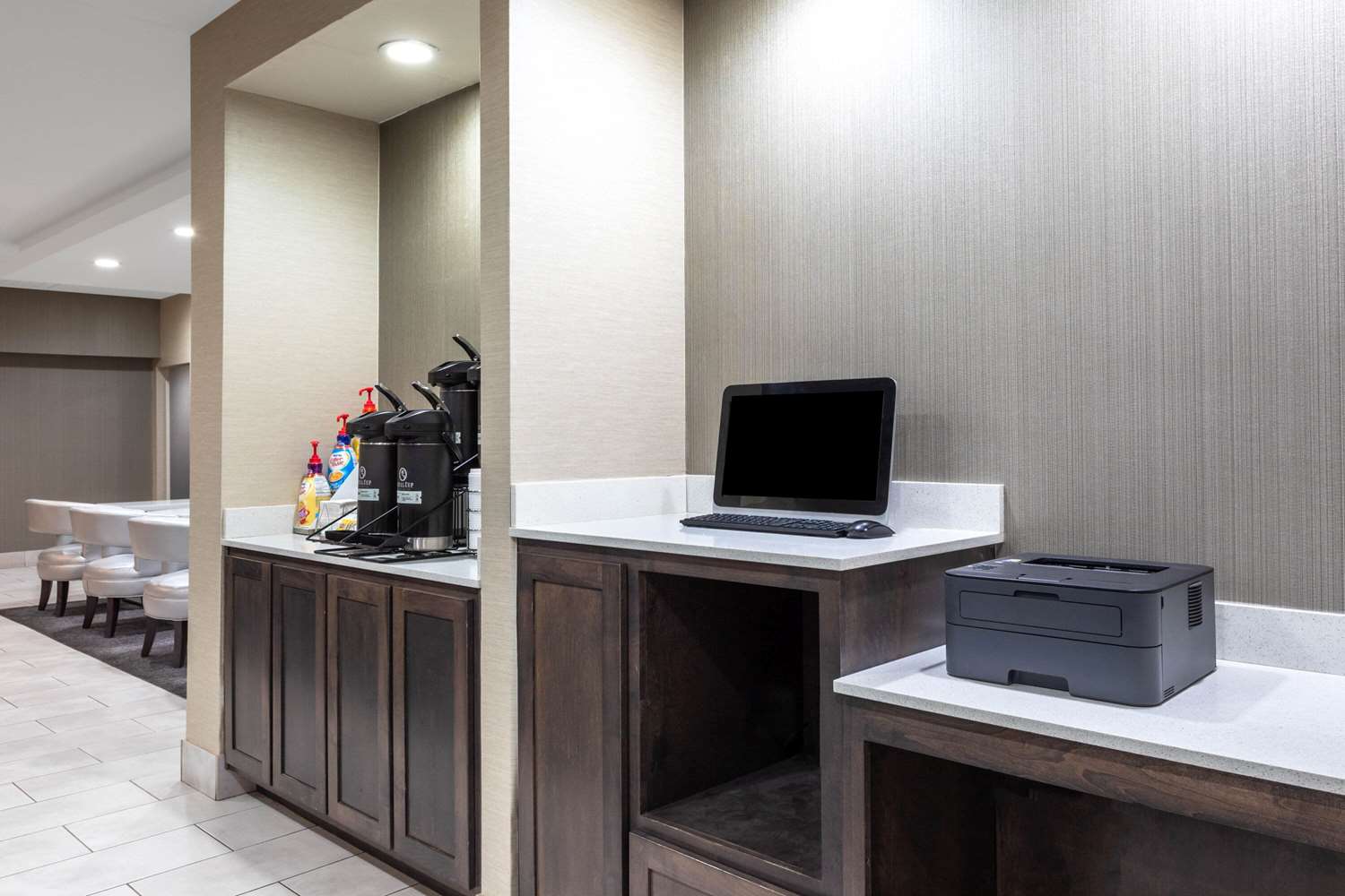 La Quinta Inn & Suites by Wyndham Hopkinsville 24/41