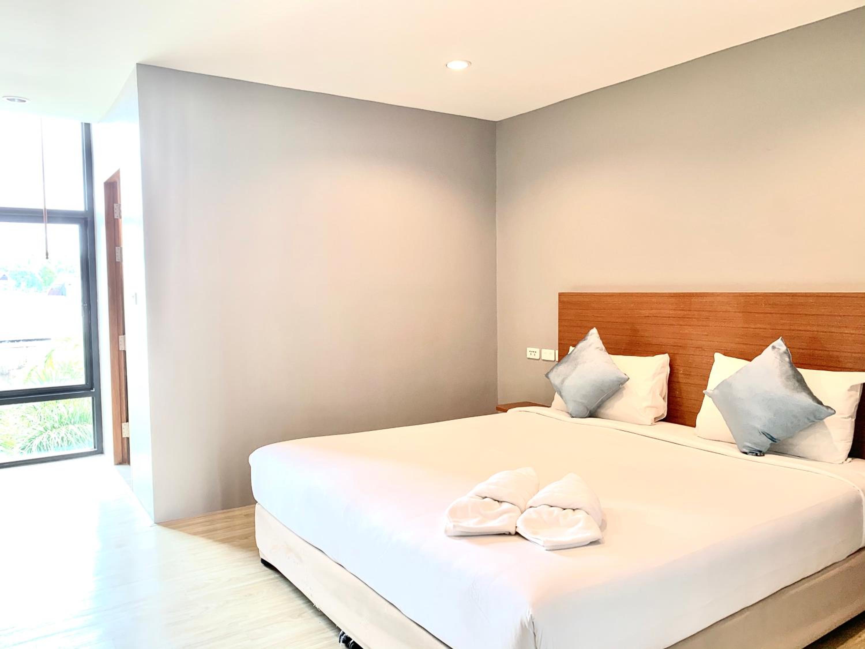 Room, Double Bed, Private Bathroom