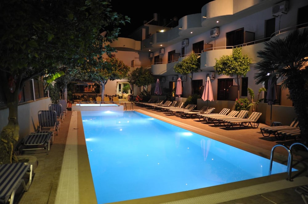 Anseli Hotel Apartments and Studios 23/33