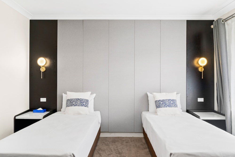 WM Hotel Bankstown 16/56