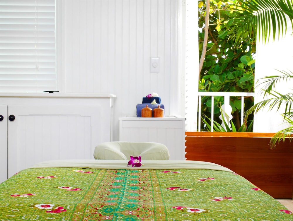 Ocean Key Resort and Spa 26/76