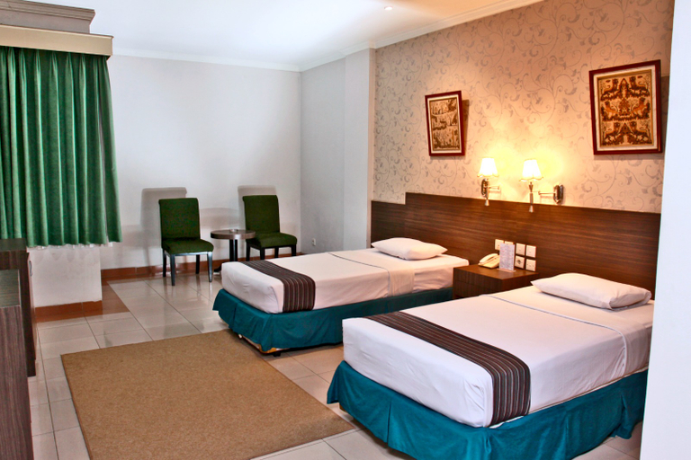 Zamrud Hotel & Convention Cirebon 6/11