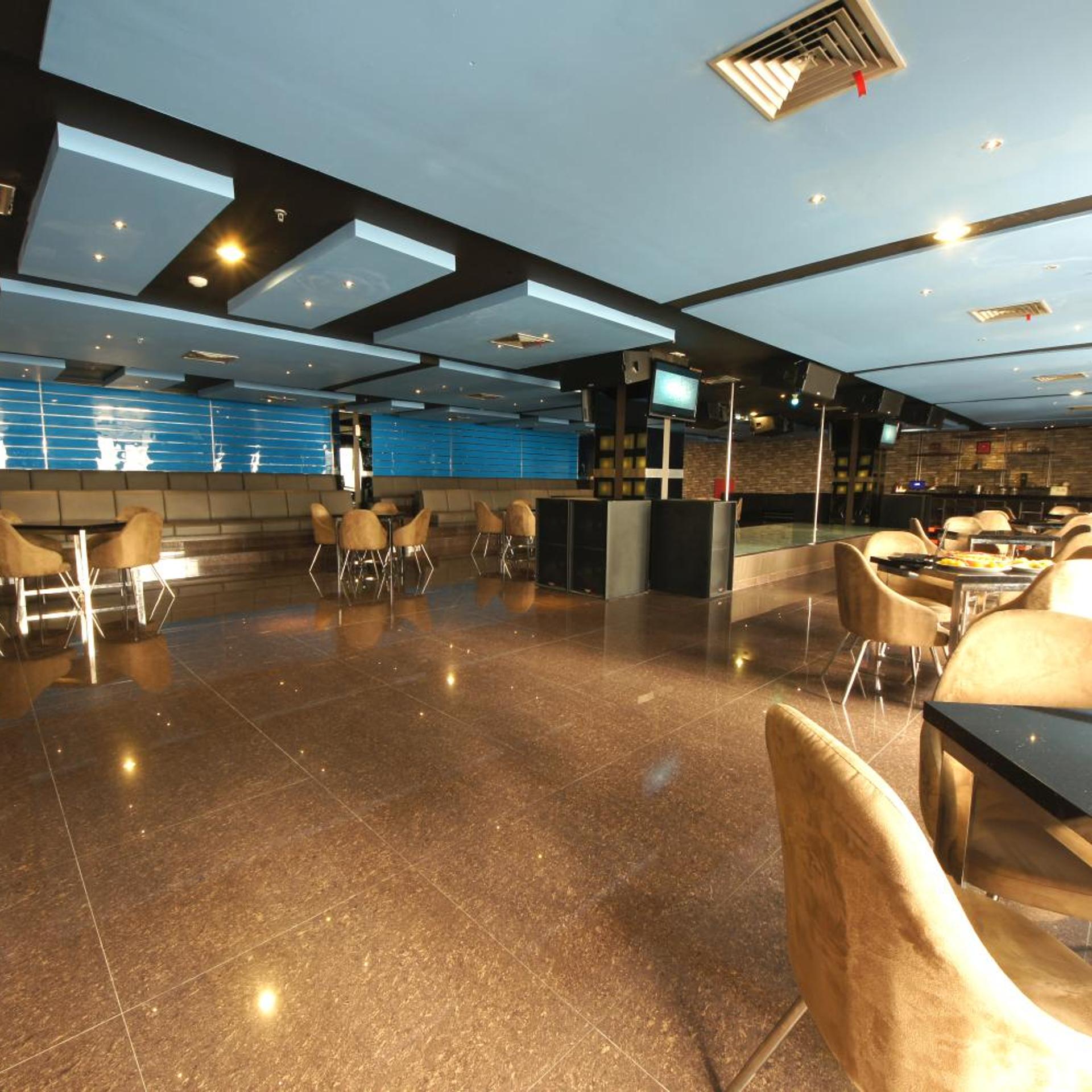 B FASHION HOTEL 32/46