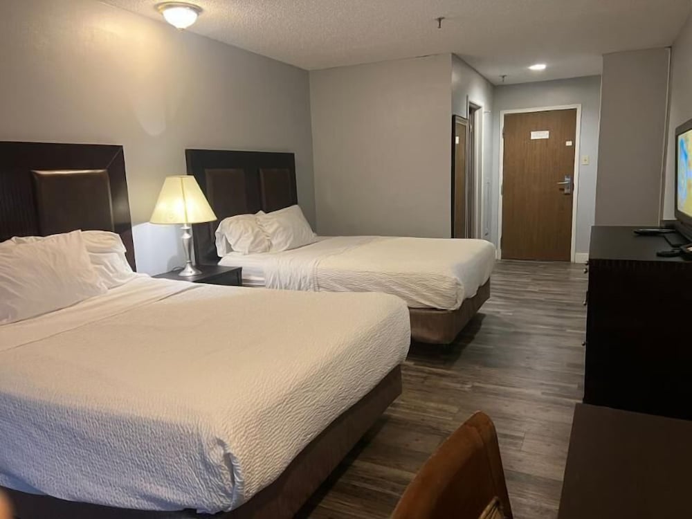 Northgate Motor Inn 12/41