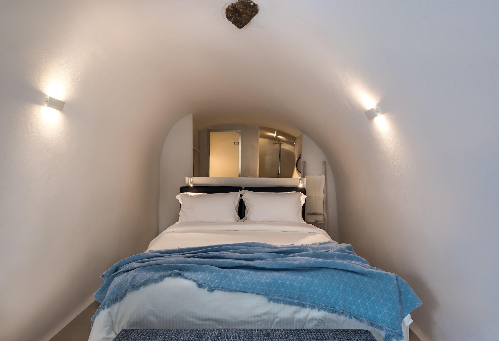 River, Superior, Suite, Caldera View, Jetted Tub