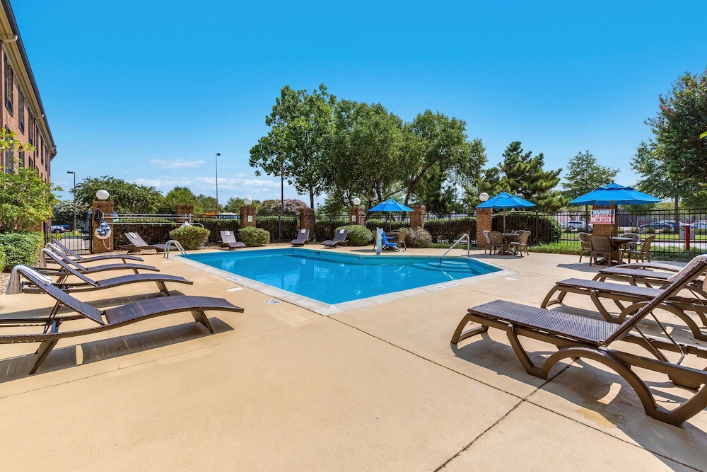 Comfort Inn Newport News VA 7/30