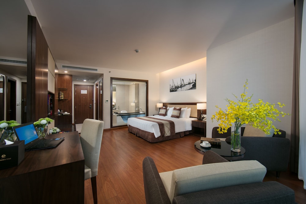 Ha Long Marina Hotel 11/32