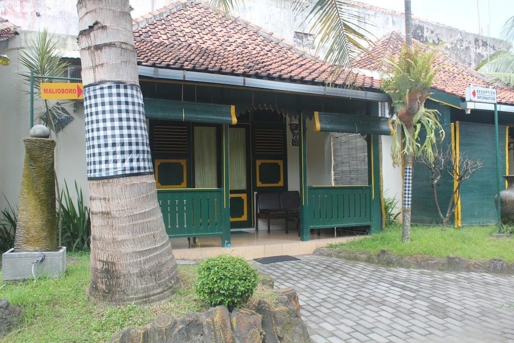 Batik Yogyakarta Hotel 7/29