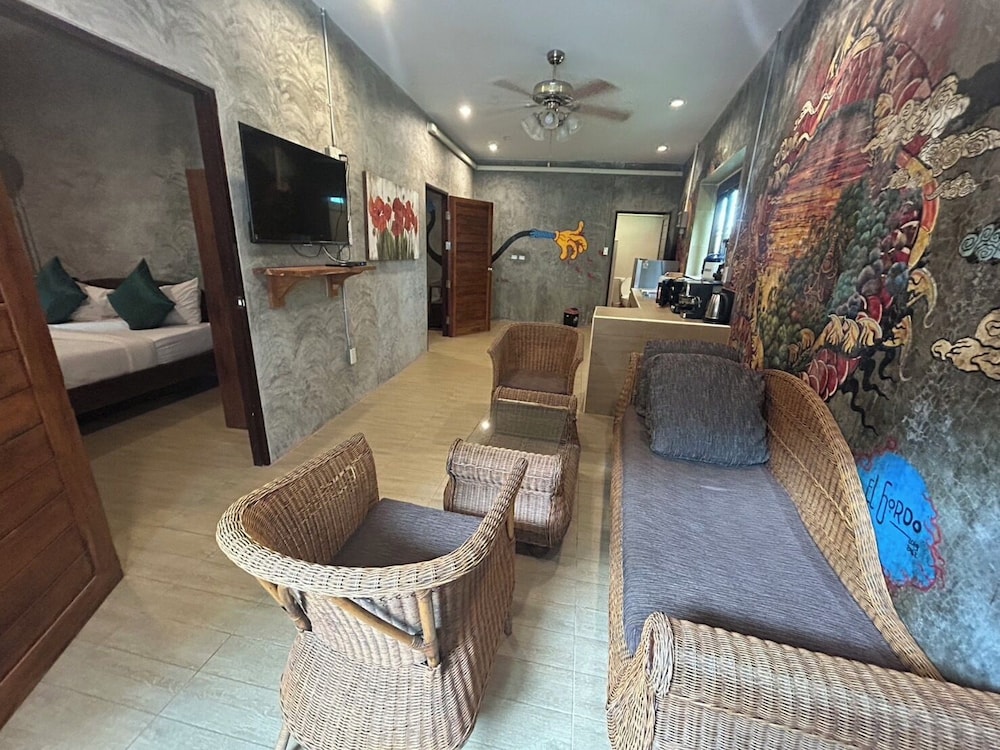 Araya Boutique Hotel 51/69
