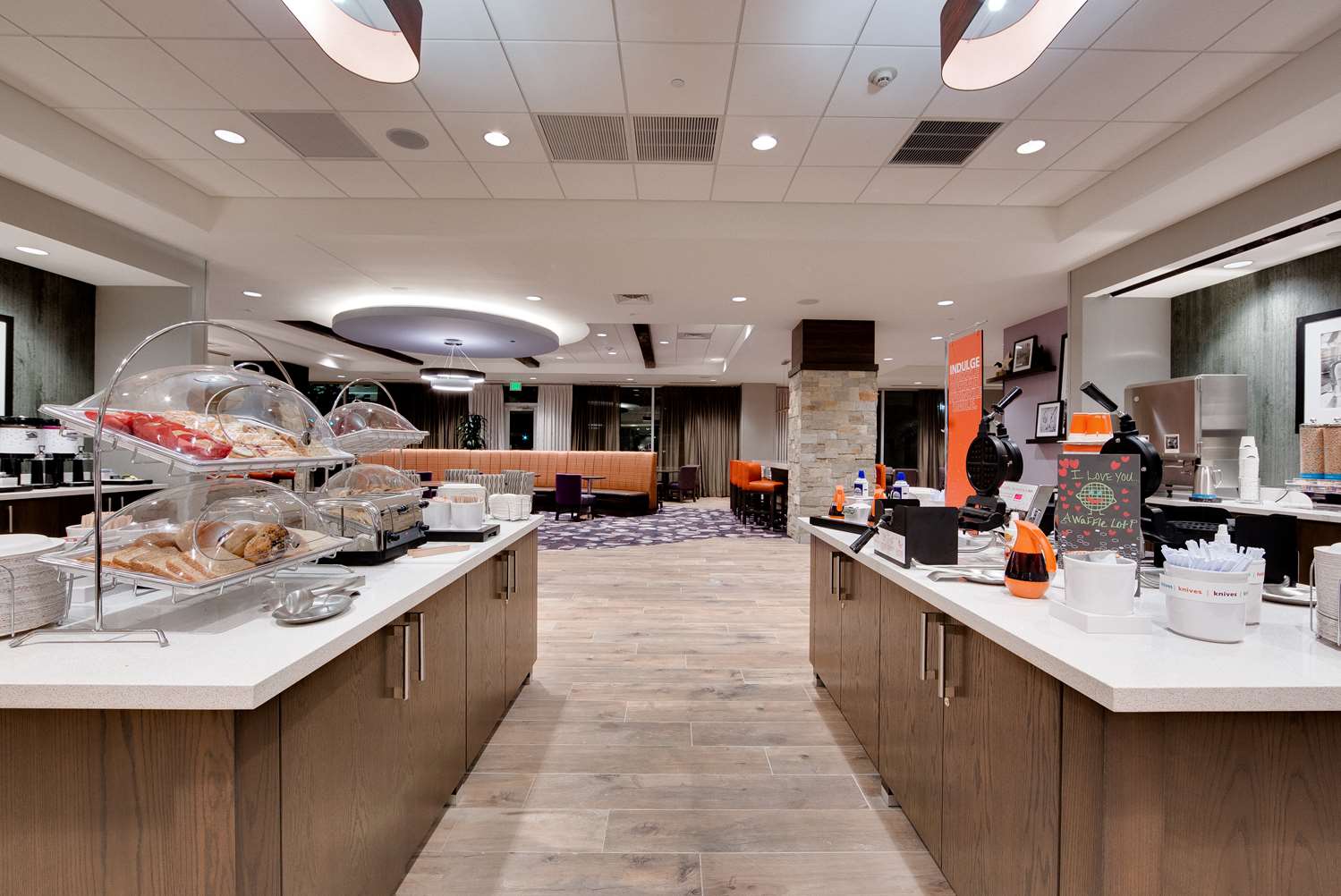 restaurant cafeteria
