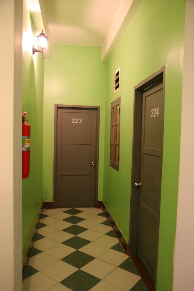 iHouse hotel 21/36