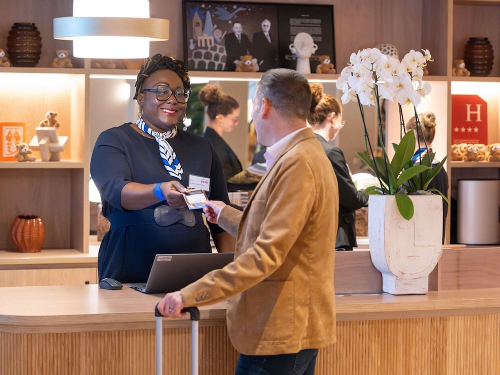 Mercure Angers Lac De Maine 7/49