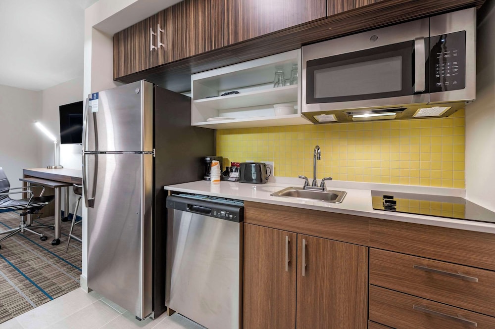 جناح بسريرين كوين مع أريكة، MainStay Suites Georgetown Lexington North 6/6