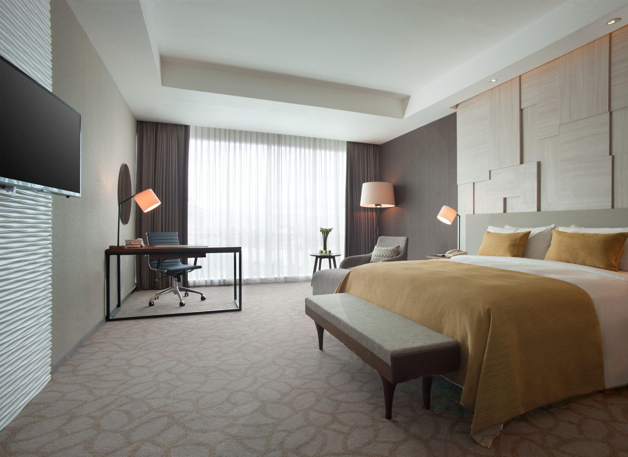 Standard, Queen Bed, Smoking, Accessible