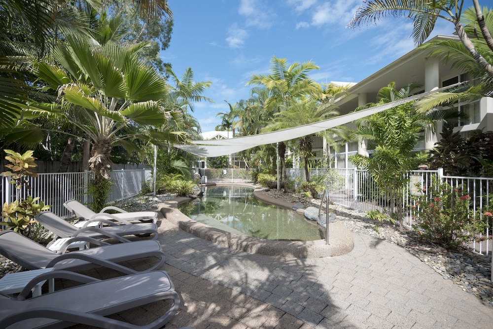A Tropical Nite Holiday Townhouses 63/67